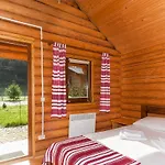 Lodge River Complex *