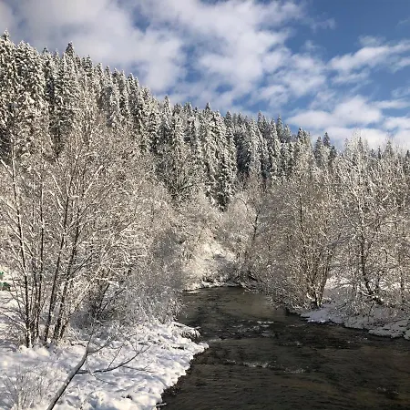 River Complex אכסניה Richka