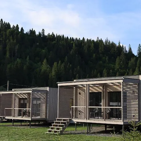 River Complex Lodge *