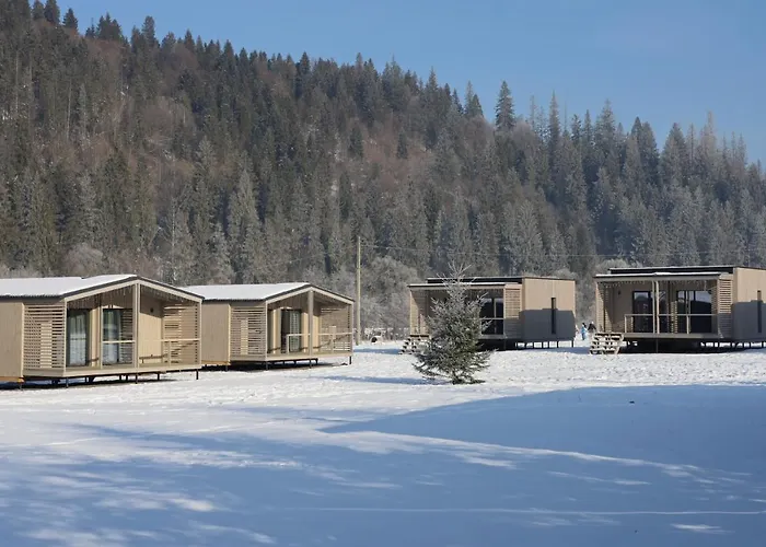 River Complex Lodge *