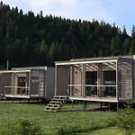 Lodge River Complex